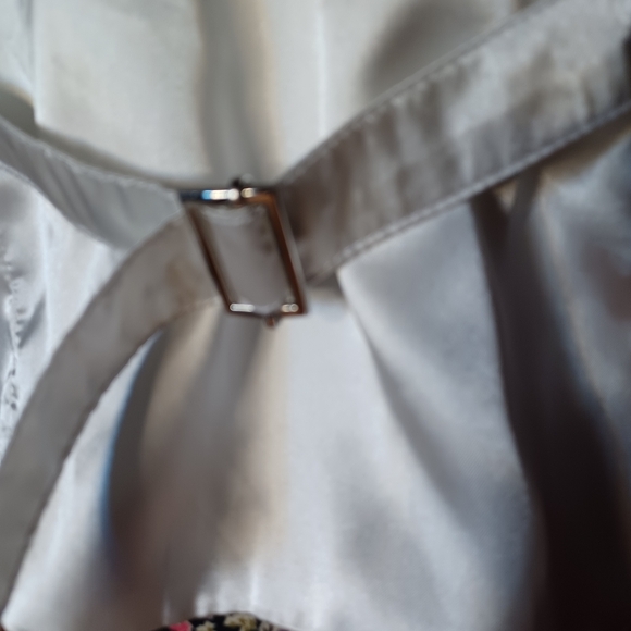 Rachel Zoe White Faux Fur Vest w/ Silky Smooth feel Backside - Picture 4 of 11